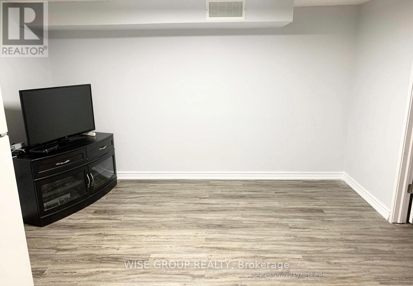 Single Family at Bsmt- 18 Sonnet Court, Toronto (Rustic), Ontario - Photo 6 - RE/MAX Garden City Realty