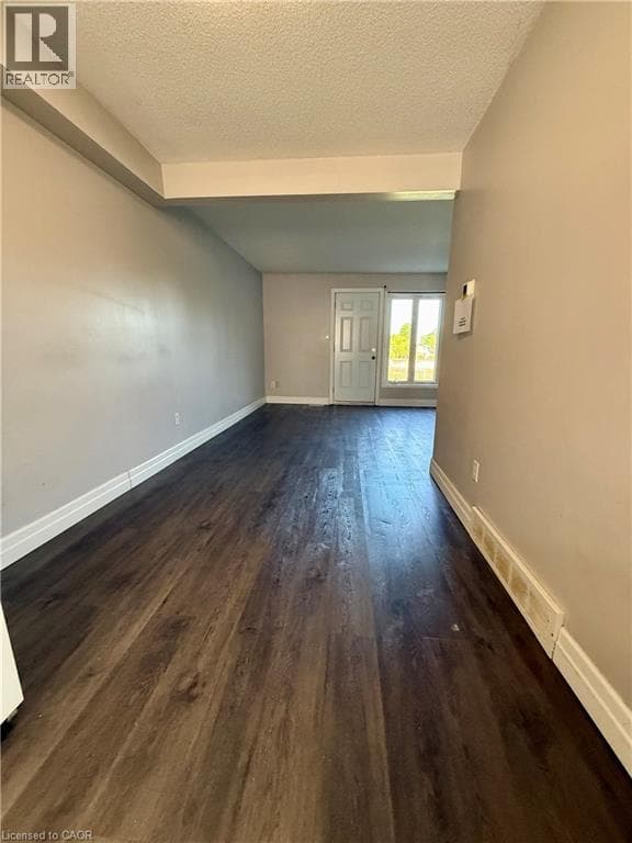 Single Family at 30- 25 UPPER CANADA Drive, Kitchener, Ontario - Photo 7 - RE/MAX Garden City Realty