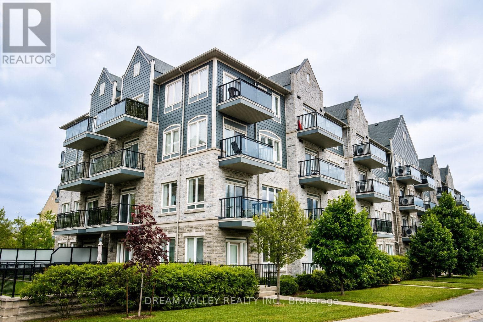 310- 3075 Thomas Street