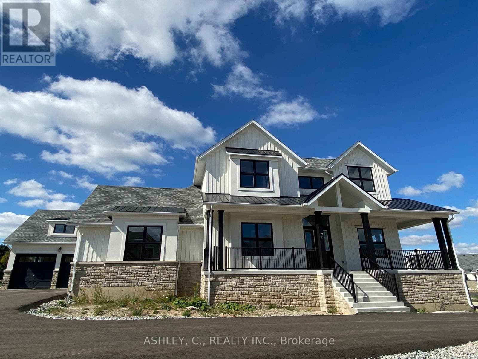 20 Chinaberry Road