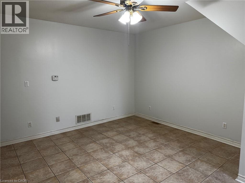 Single Family at 5- 585 KING Street, Welland, Ontario - Photo 5 - RE/MAX Garden City Realty