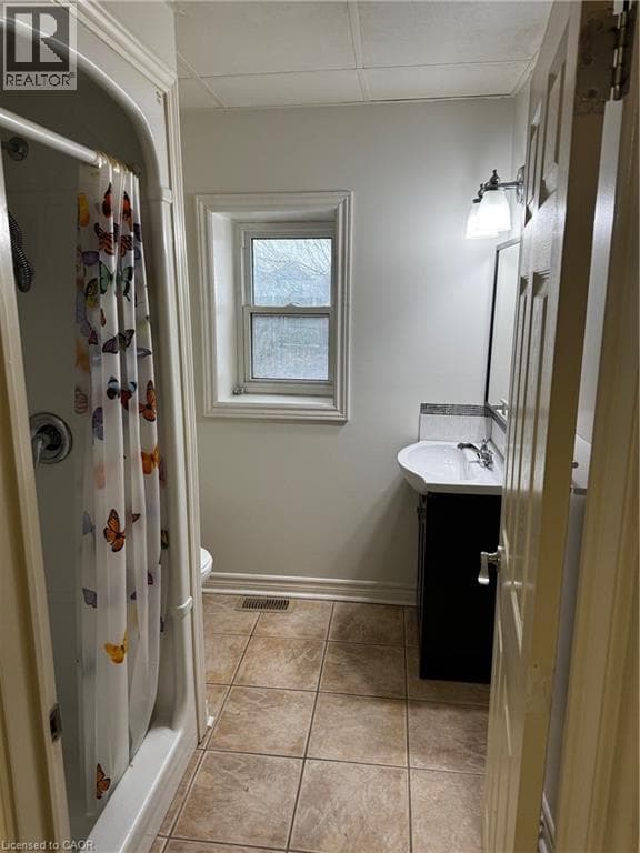 Single Family at 5- 585 KING Street, Welland, Ontario - Photo 8 - RE/MAX Garden City Realty