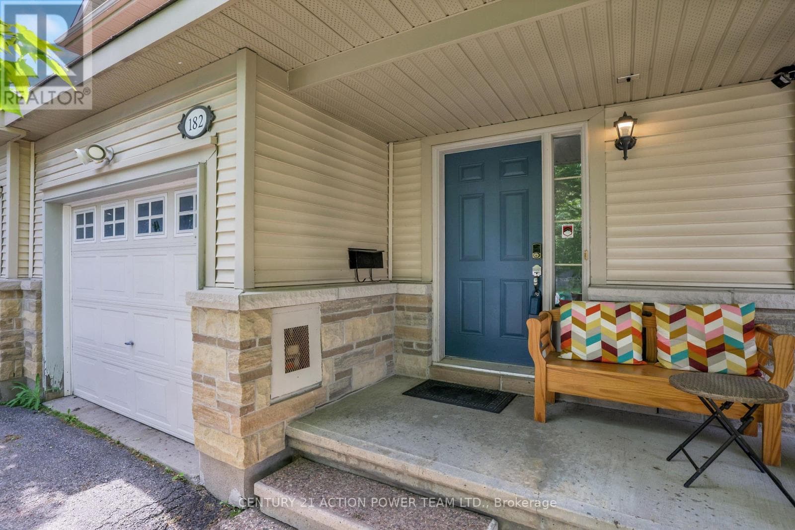 Single Family at 182 Prem Circle, Ottawa, Ontario - Photo 2 - RE/MAX Garden City Realty