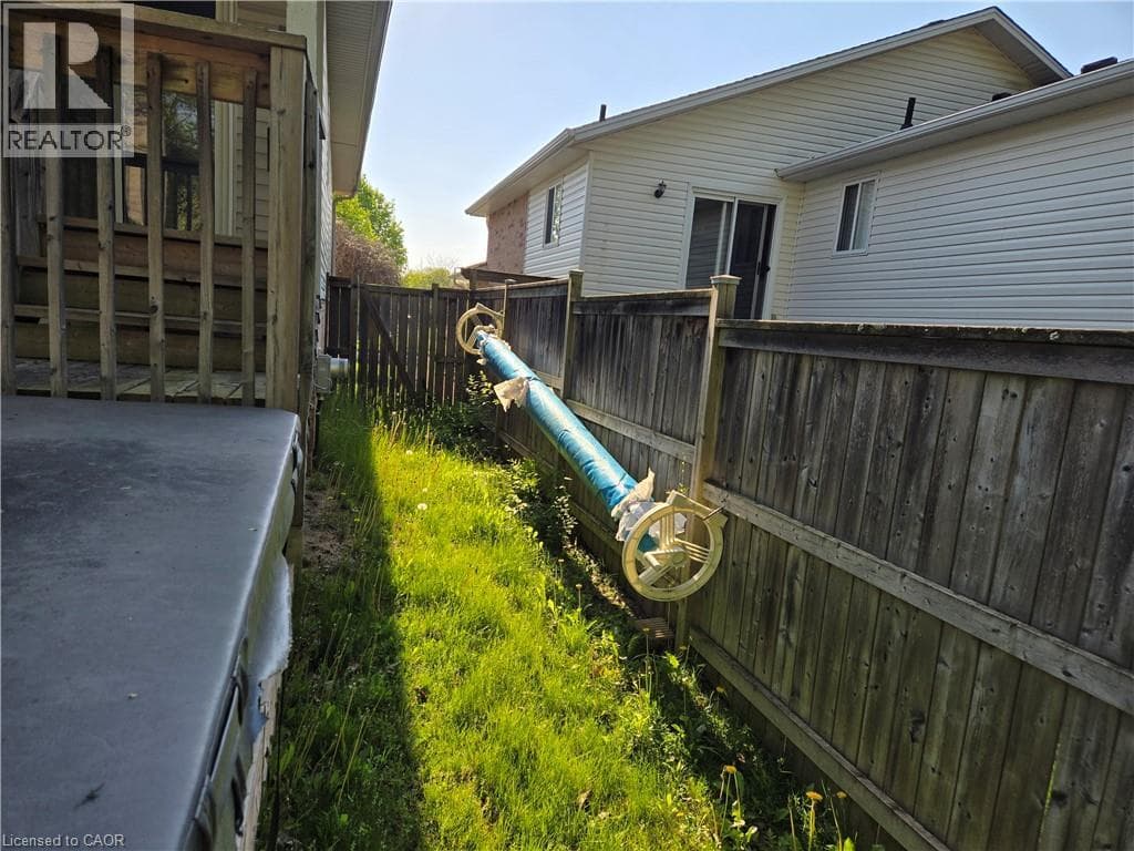 Single Family at 73 FOXTAIL Avenue, Welland, Ontario - Photo 8 - RE/MAX Garden City Realty