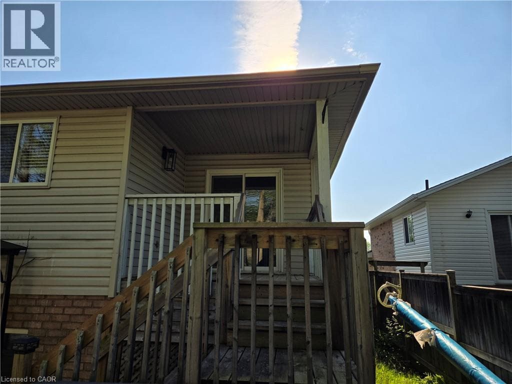 Single Family at 73 FOXTAIL Avenue, Welland, Ontario - Photo 9 - RE/MAX Garden City Realty