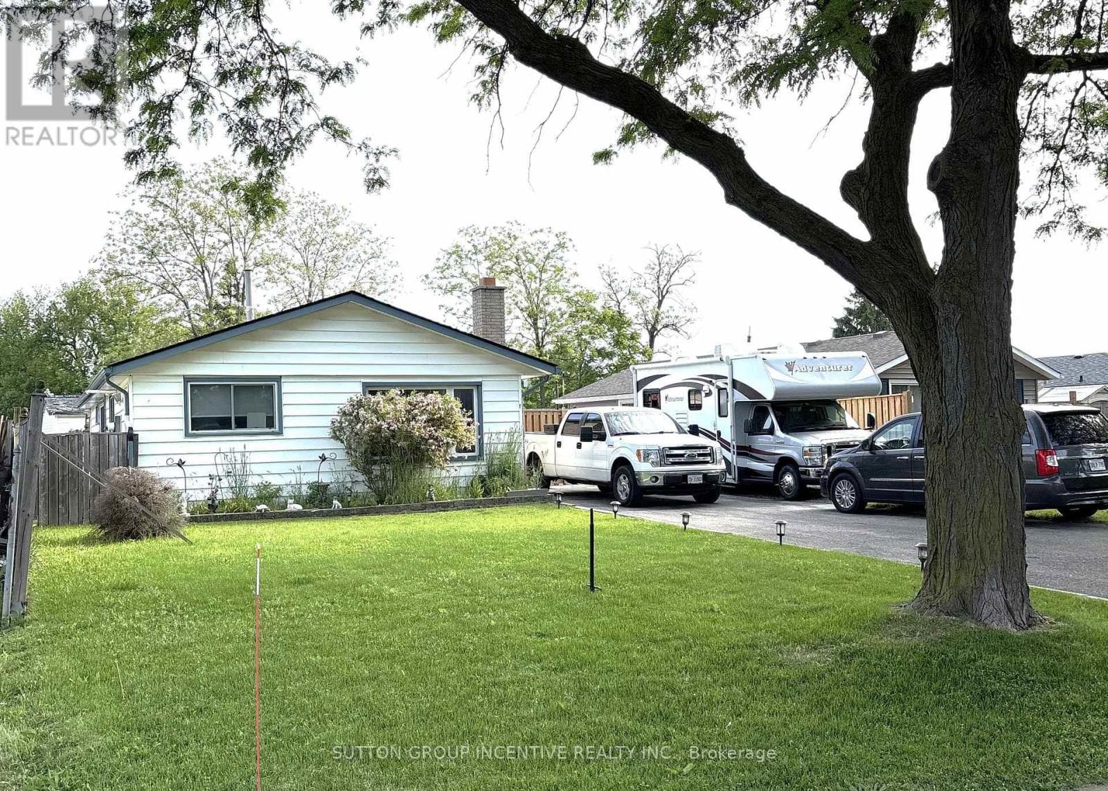 5 Lanark Crescent
