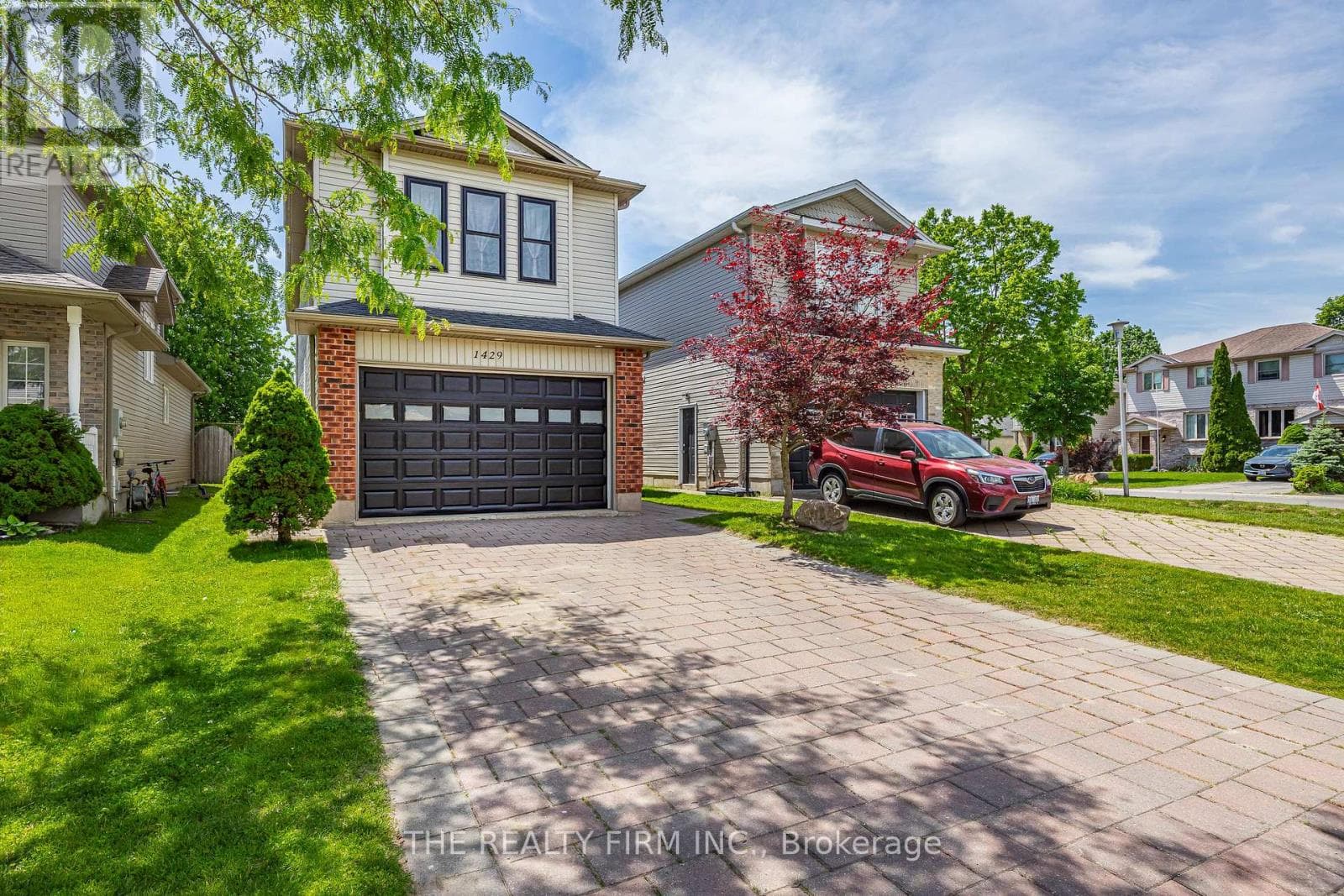Single Family at 1429 Aspenridge Crescent, London East (East A), Ontario - Photo 2 - RE/MAX Garden City Realty