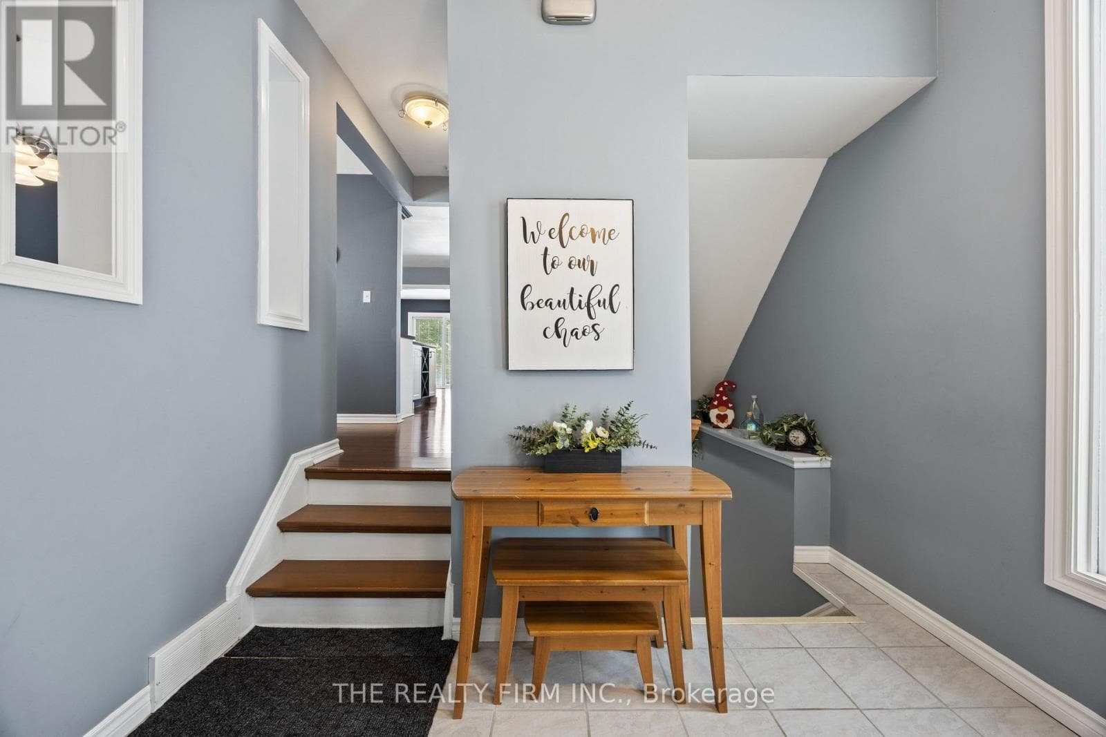Single Family at 1429 Aspenridge Crescent, London East (East A), Ontario - Photo 6 - RE/MAX Garden City Realty