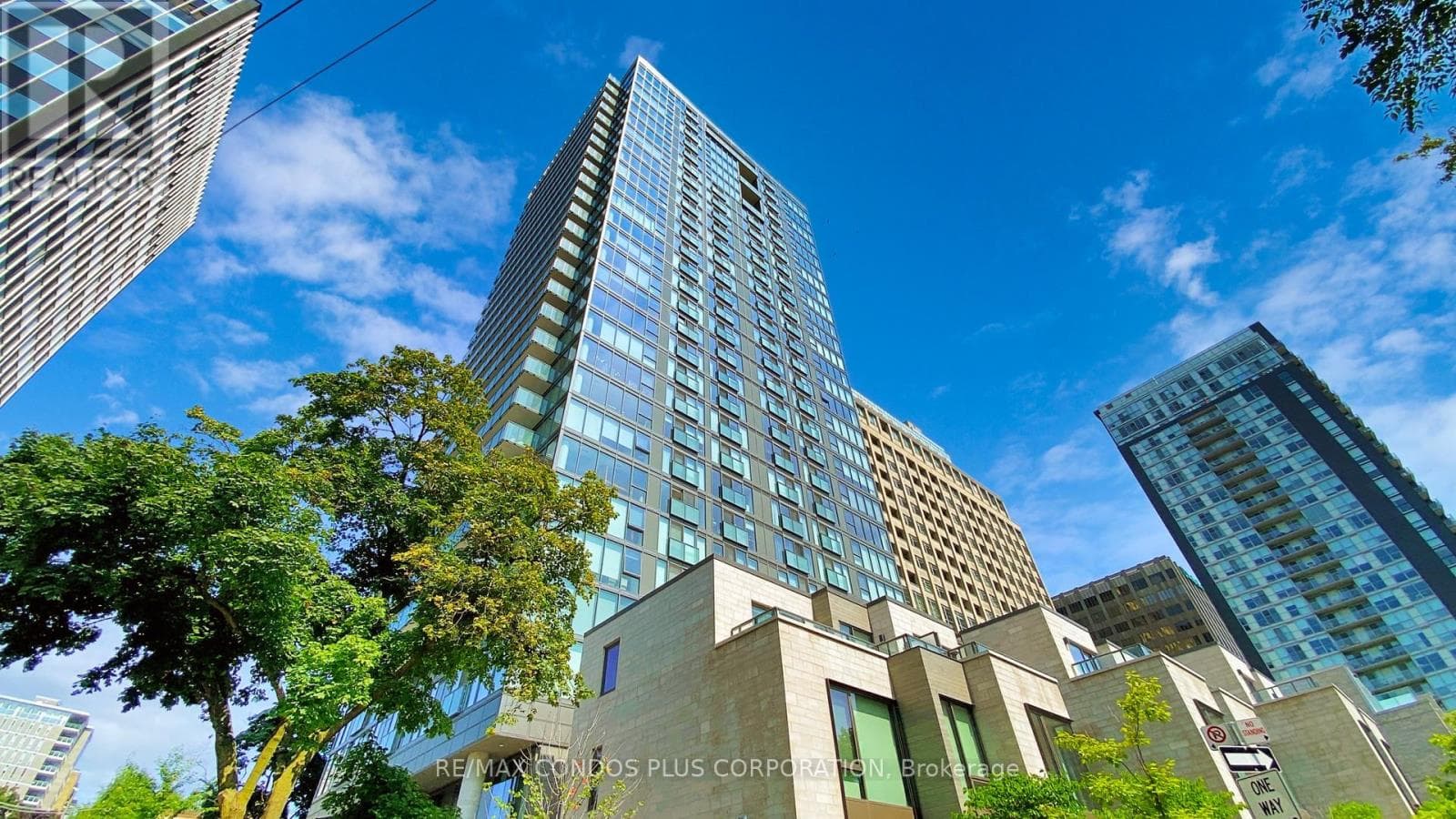 306- 99 Foxbar Road