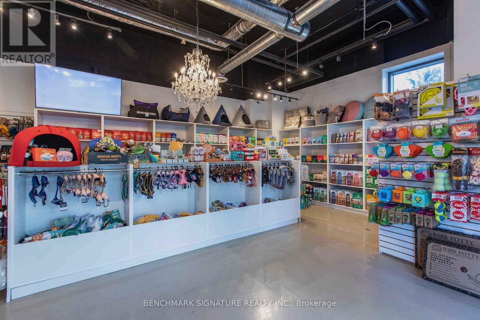 11 Fort York Boulevard