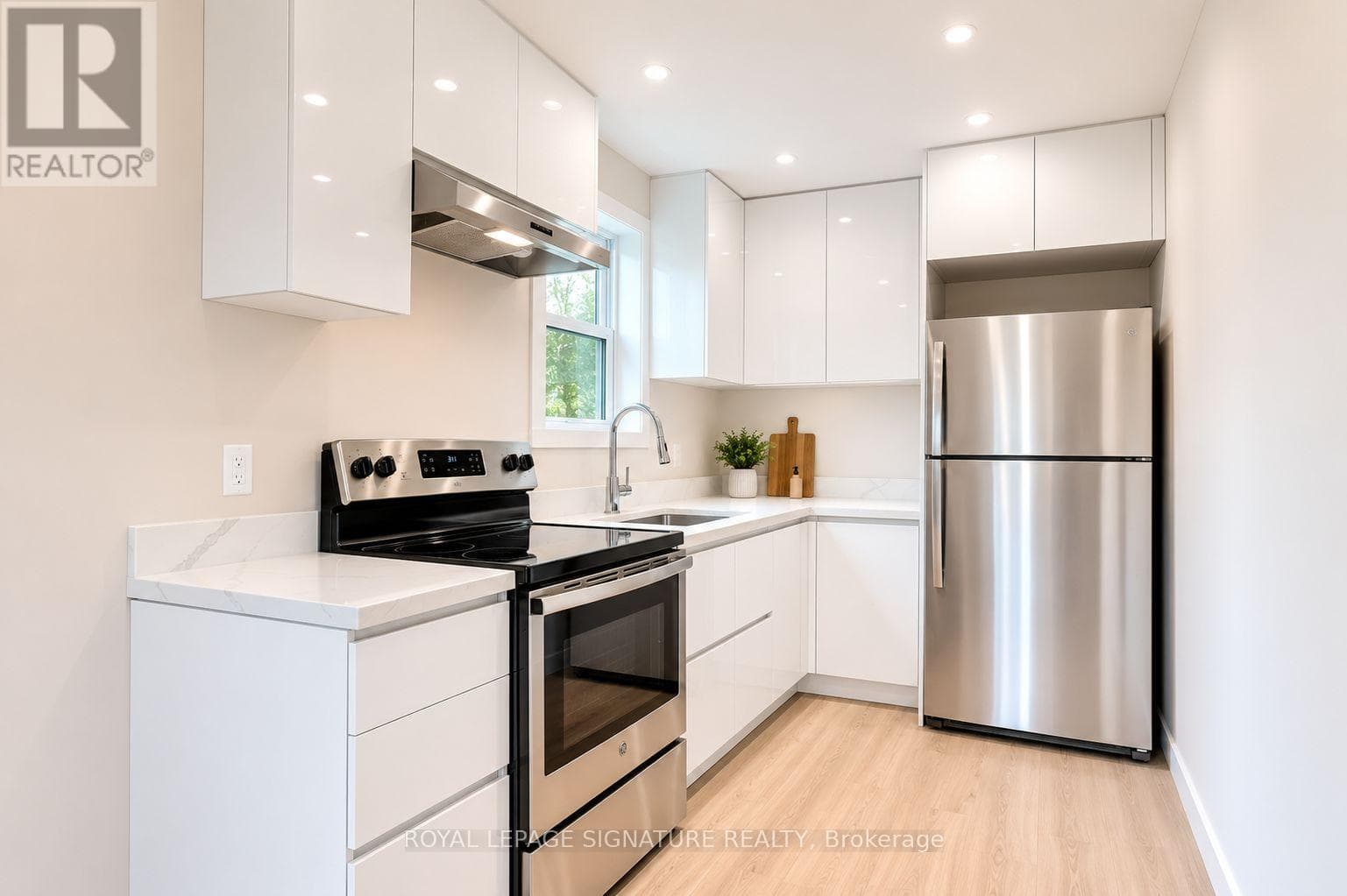 Multi-family at 4- 1 Hassard Avenue, Toronto (Broadview North), Ontario - Photo 3 - RE/MAX Garden City Realty
