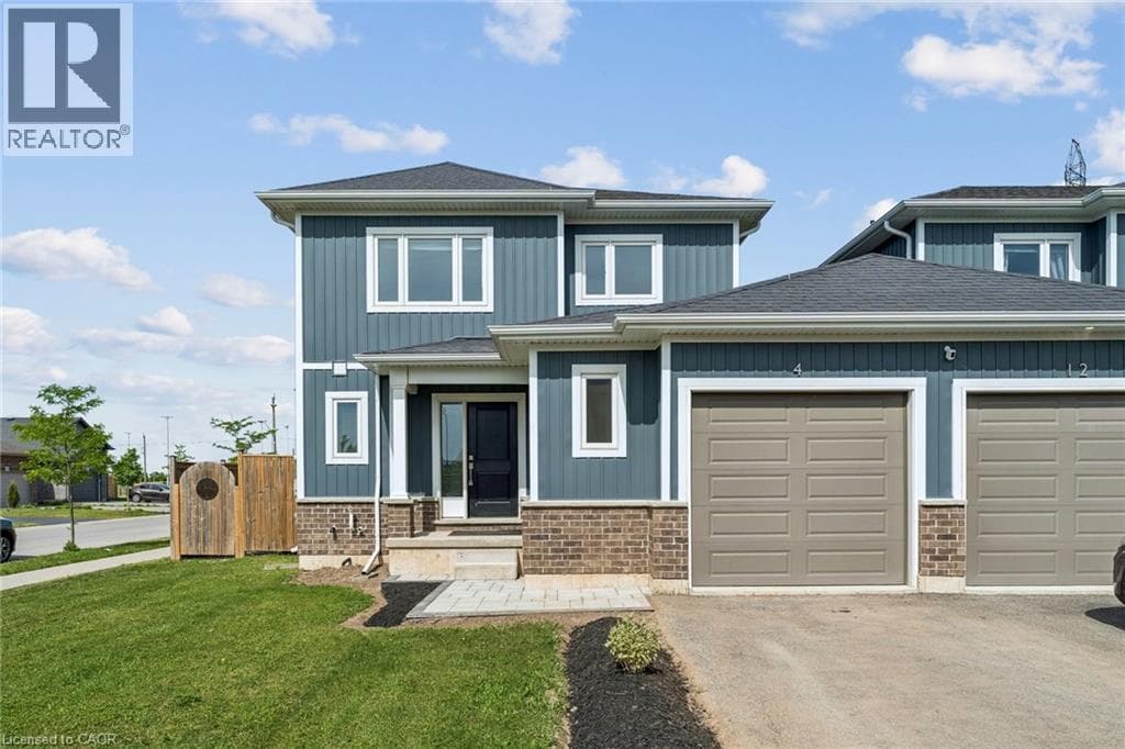 Single Family at 4 VIGER Drive, Welland, Ontario - Photo 2 - RE/MAX Garden City Realty