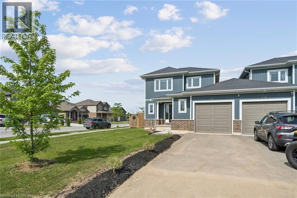 Single Family at 4 VIGER Drive, Welland, Ontario - Photo 3 - RE/MAX Garden City Realty