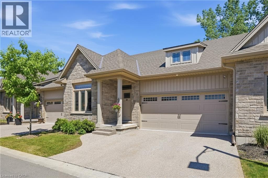 Single Family at 12- 45 DORCHESTER Boulevard, St. Catharines, Ontario - Photo 2 - RE/MAX Garden City Realty