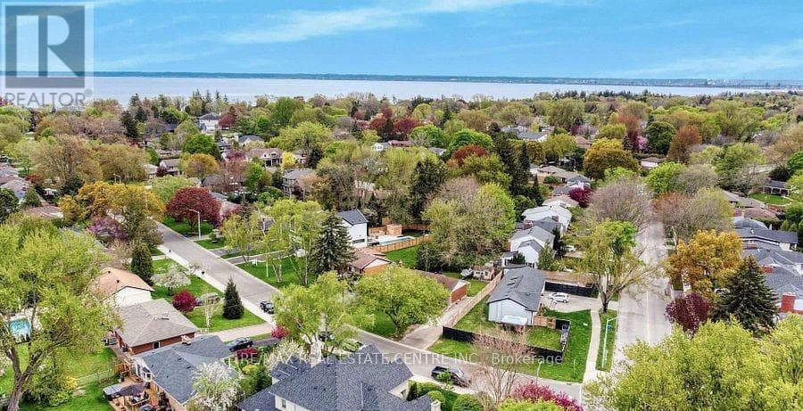 314 Strathcona Drive