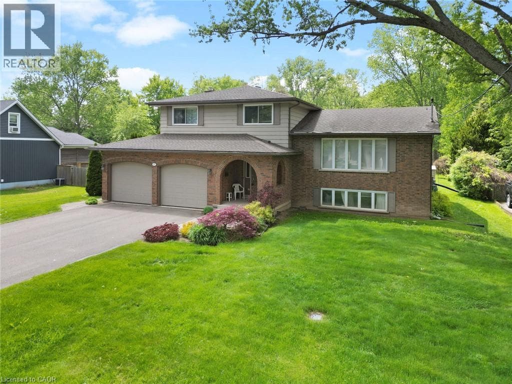 17 MONTGOMERY Road