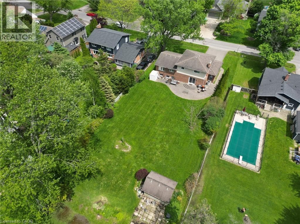 Single Family at 17 MONTGOMERY Road, Welland, Ontario - Photo 8 - RE/MAX Garden City Realty