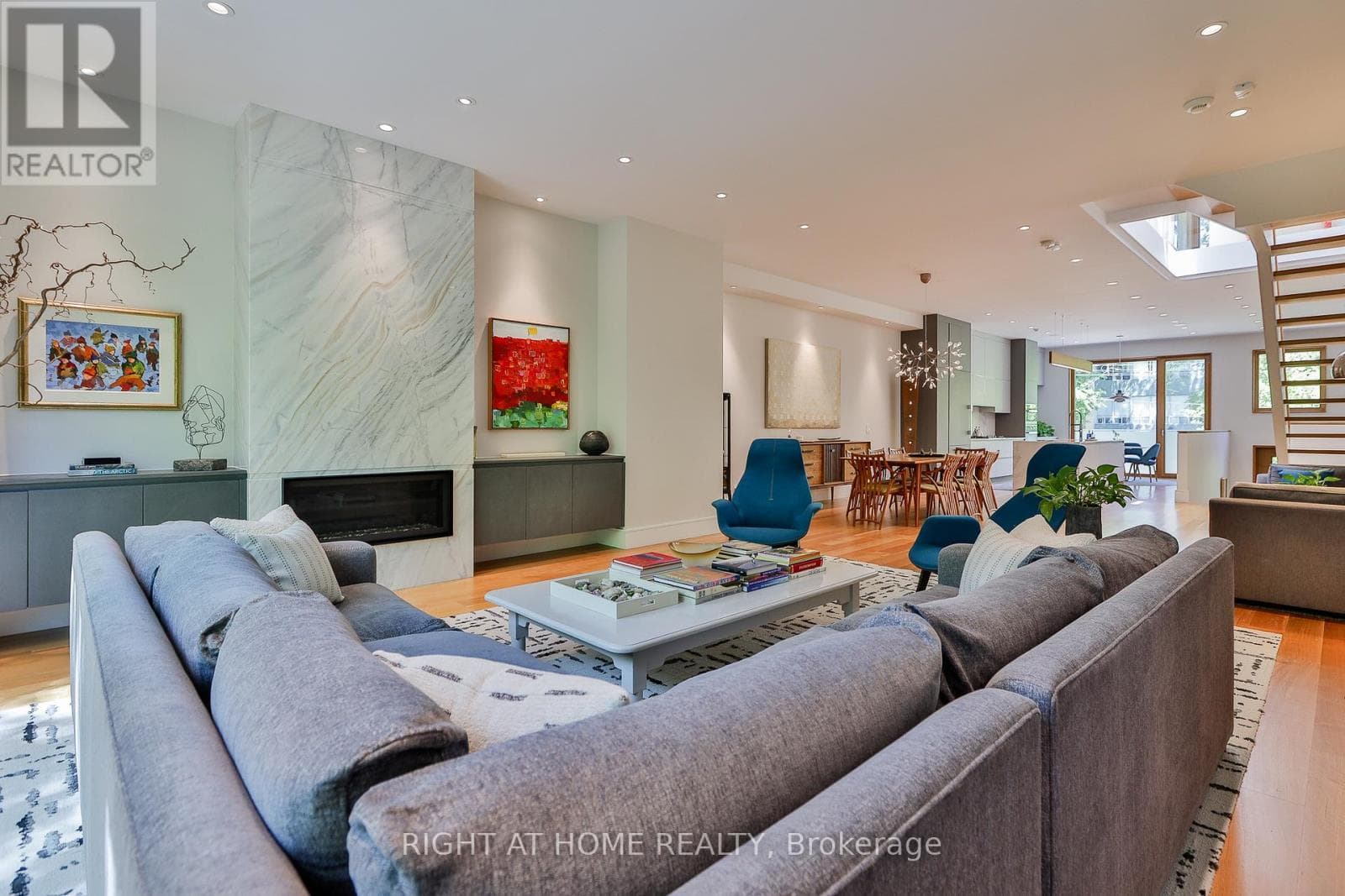 Single Family at 71 Heath Street, Toronto (Yonge-St. Clair), Ontario - Photo 7 - RE/MAX Garden City Realty