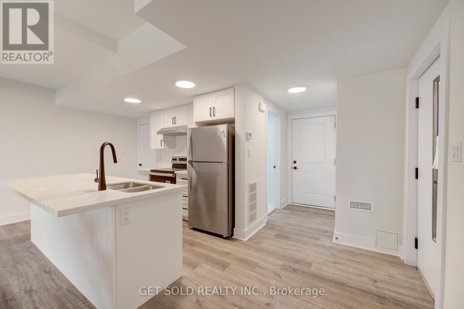 3- 6701 Thorold Stone Road