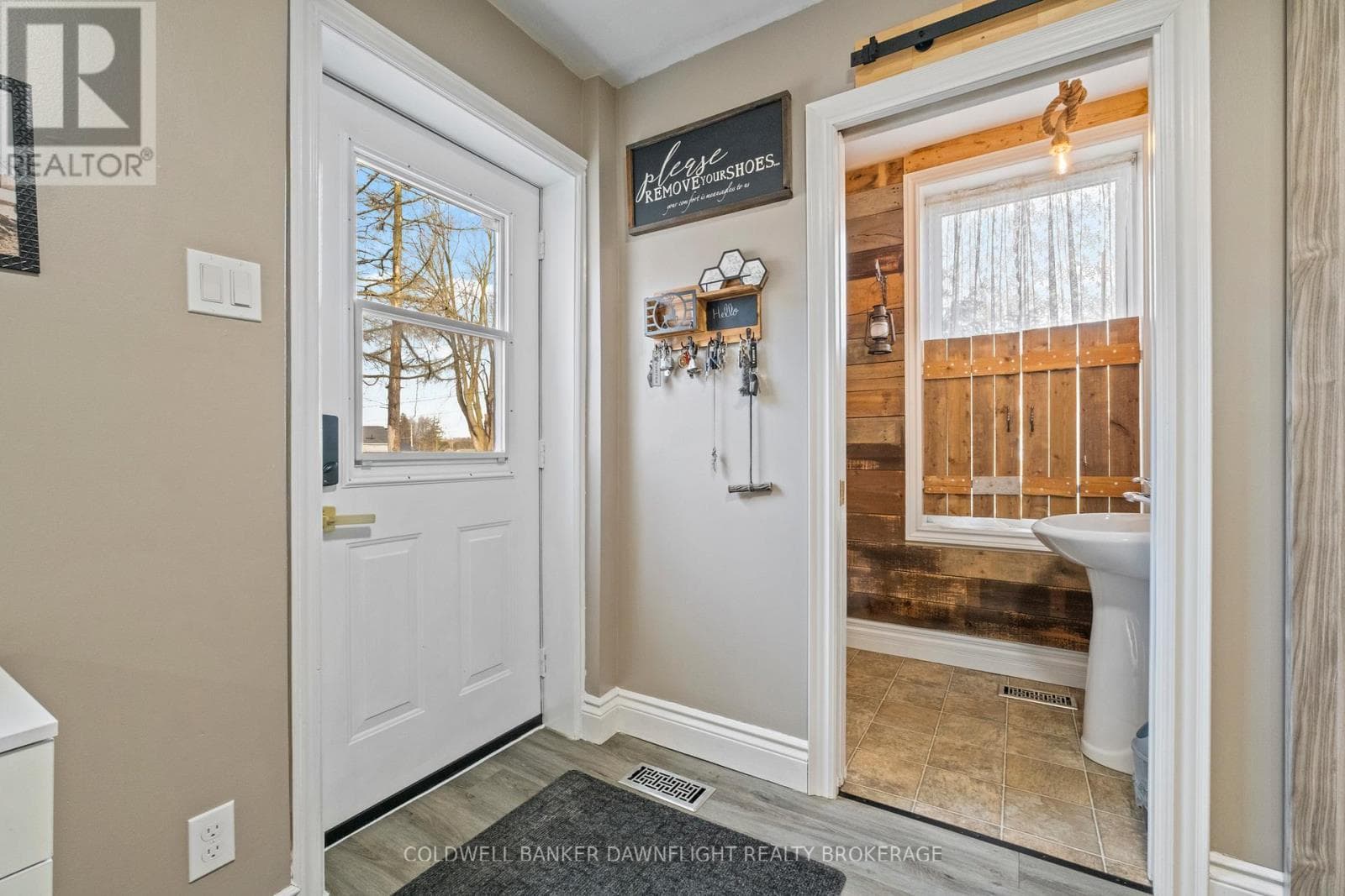 Single Family at 80 Nelson Street, Bluewater (Hensall), Ontario - Photo 7 - RE/MAX Garden City Realty