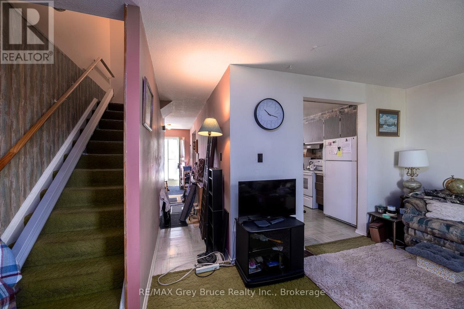 Single Family at 1068 11th Street, Owen Sound, Ontario - Photo 9 - RE/MAX Garden City Realty