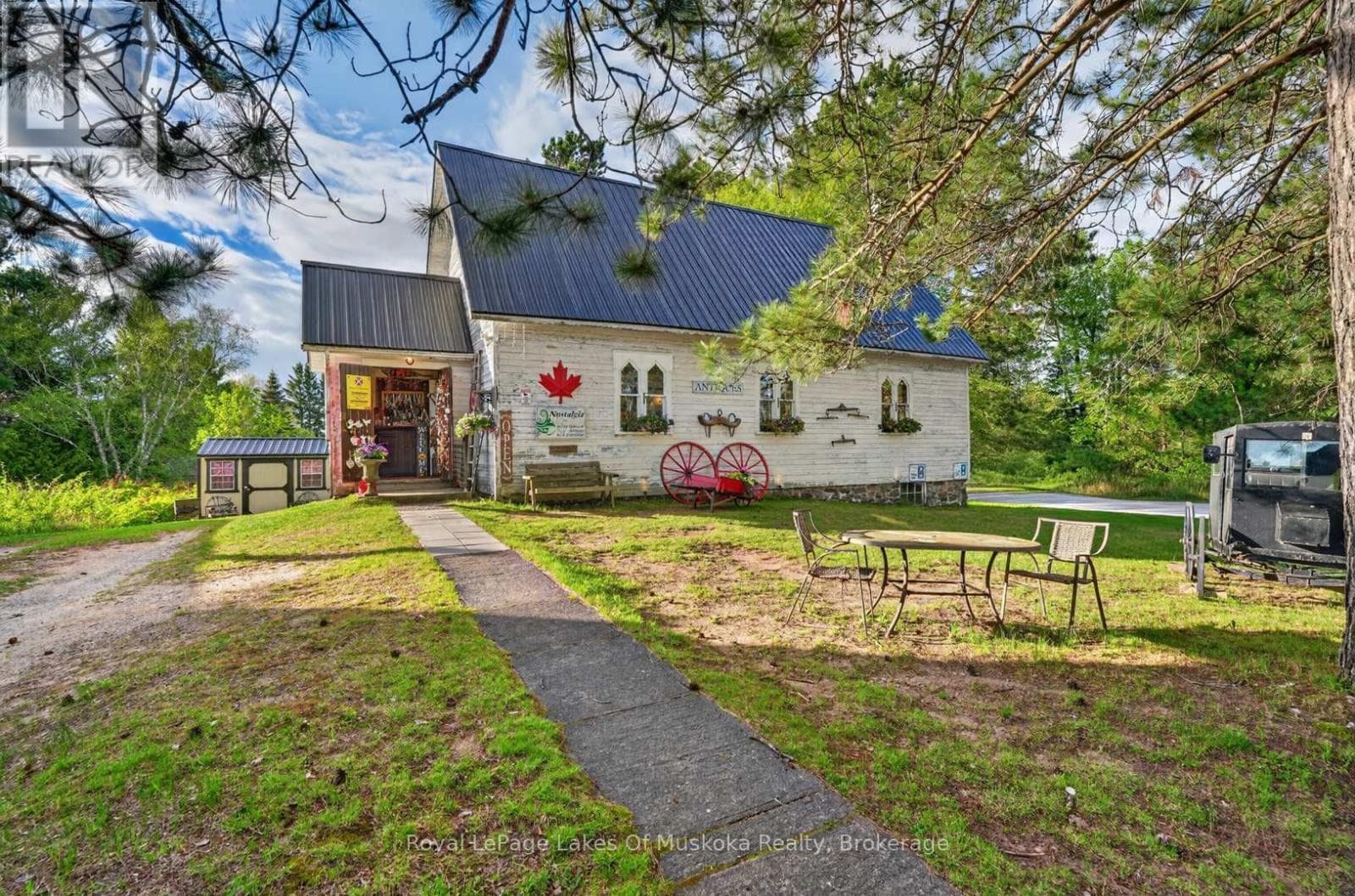 14 Rain Lake Road