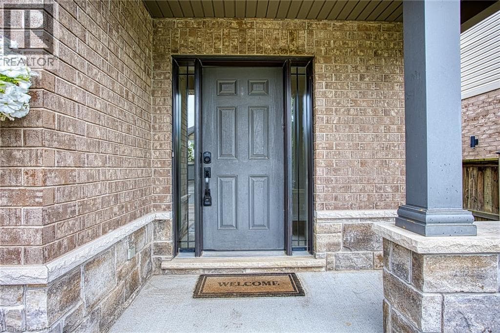Single Family at 269 CARDINAL Crescent, Welland, Ontario - Photo 4 - RE/MAX Garden City Realty