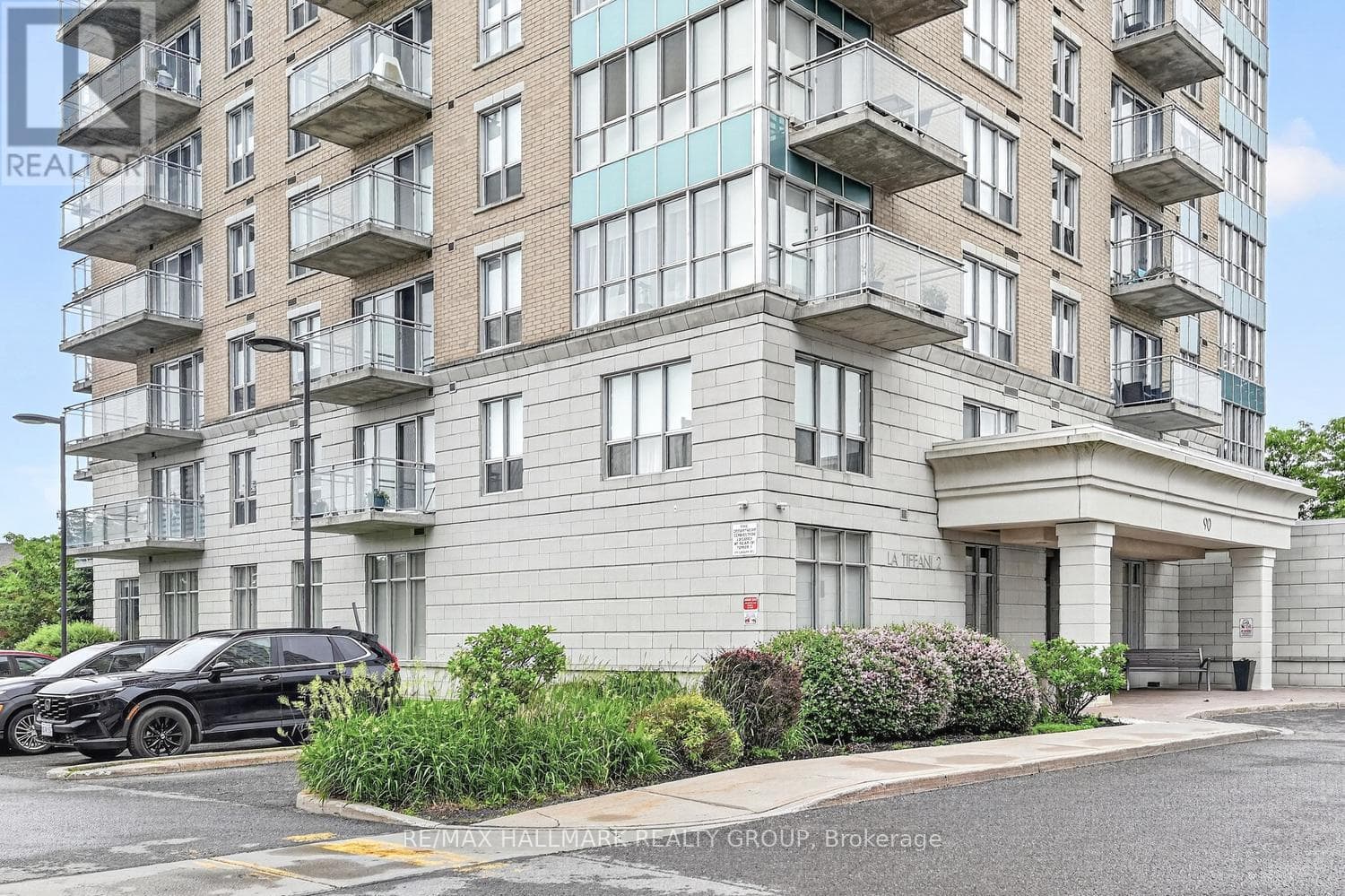 1107- 90 Landry Street