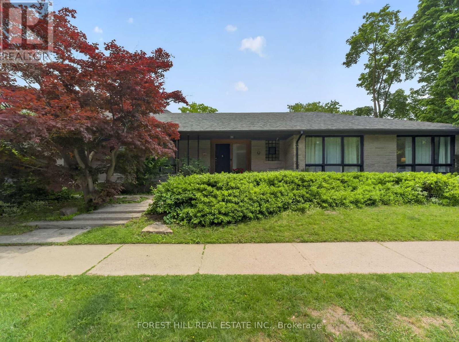 3 Glen Rush Boulevard