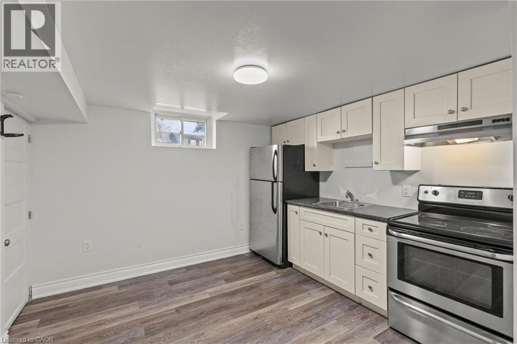 Single Family at Lower- 14 WESTMOUNT Avenue, Thorold, Ontario - Photo 8 - RE/MAX Garden City Realty