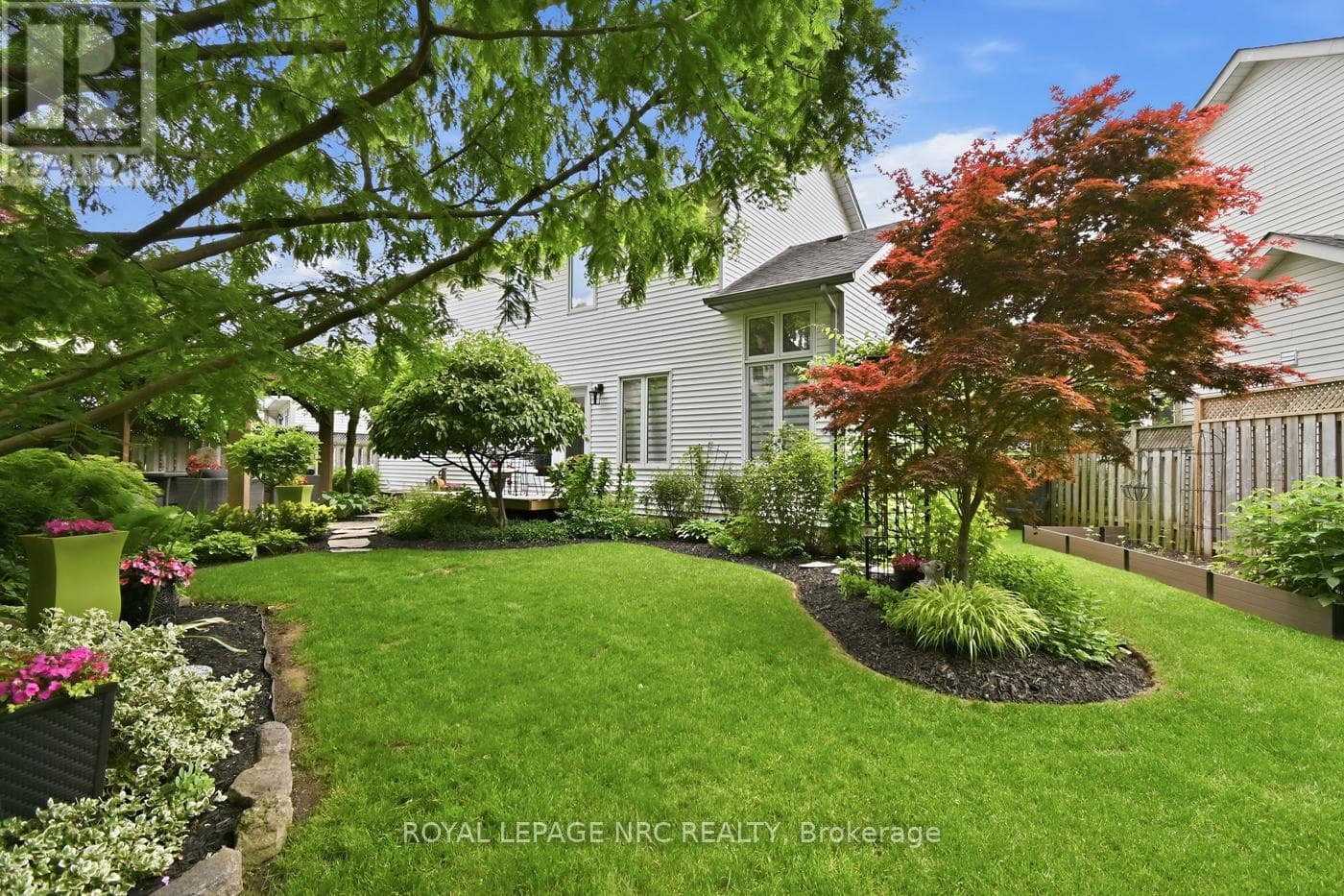 Single Family at 15 Brigantine Court, St. Catharines (Port Weller), Ontario - Photo 3 - RE/MAX Garden City Realty