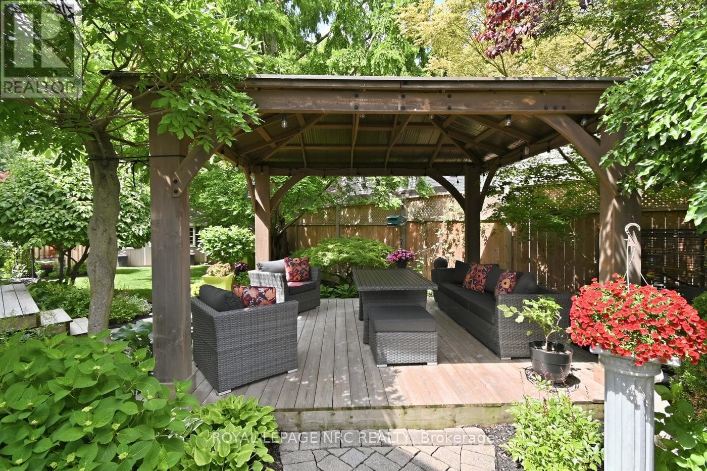 Single Family at 15 Brigantine Court, St. Catharines (Port Weller), Ontario - Photo 5 - RE/MAX Garden City Realty