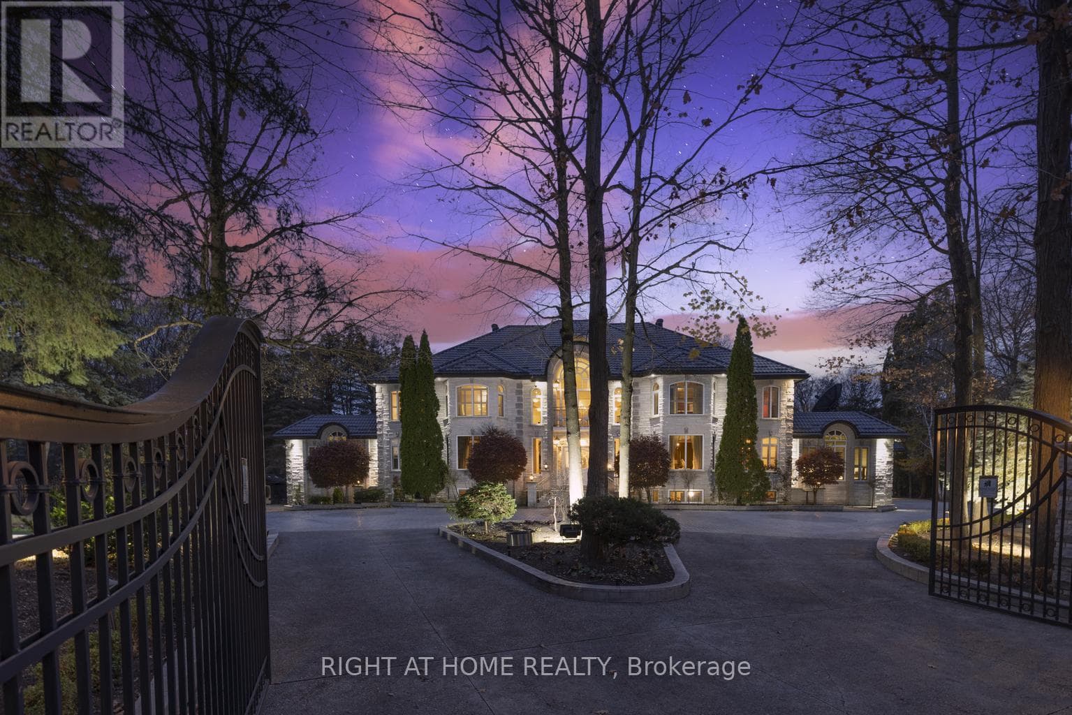 38 Sugarbush Court