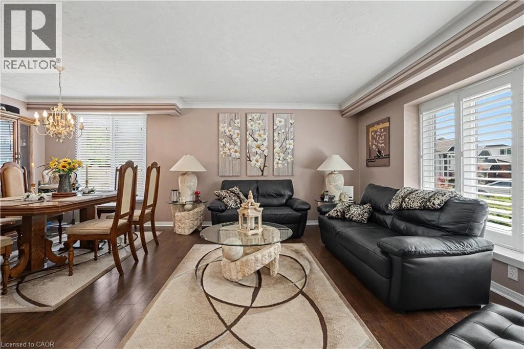 Single Family at 7361 HARTE, Niagara Falls, Ontario - Photo 10 - RE/MAX Garden City Realty
