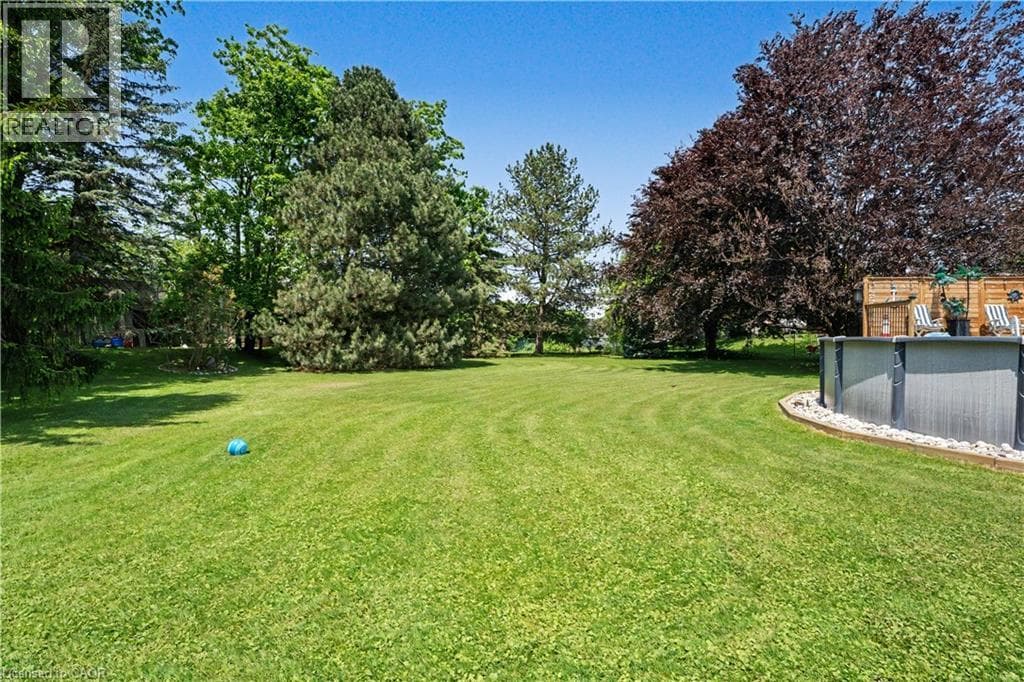 Single Family at 7361 HARTE, Niagara Falls, Ontario - Photo 5 - RE/MAX Garden City Realty