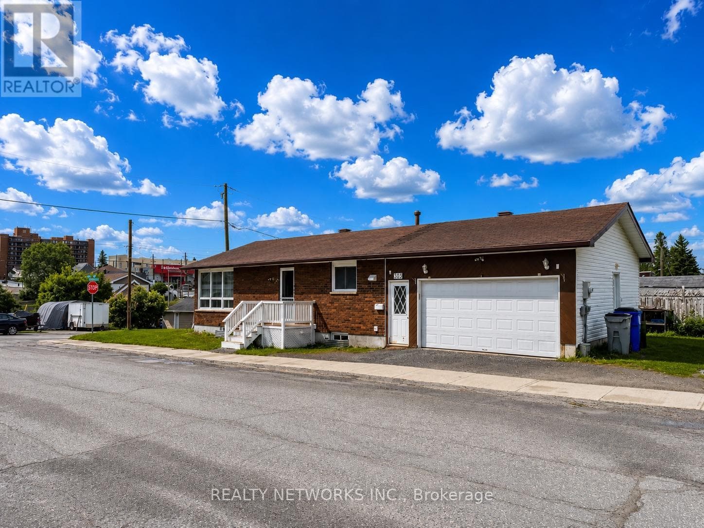 303 Poplar Avenue