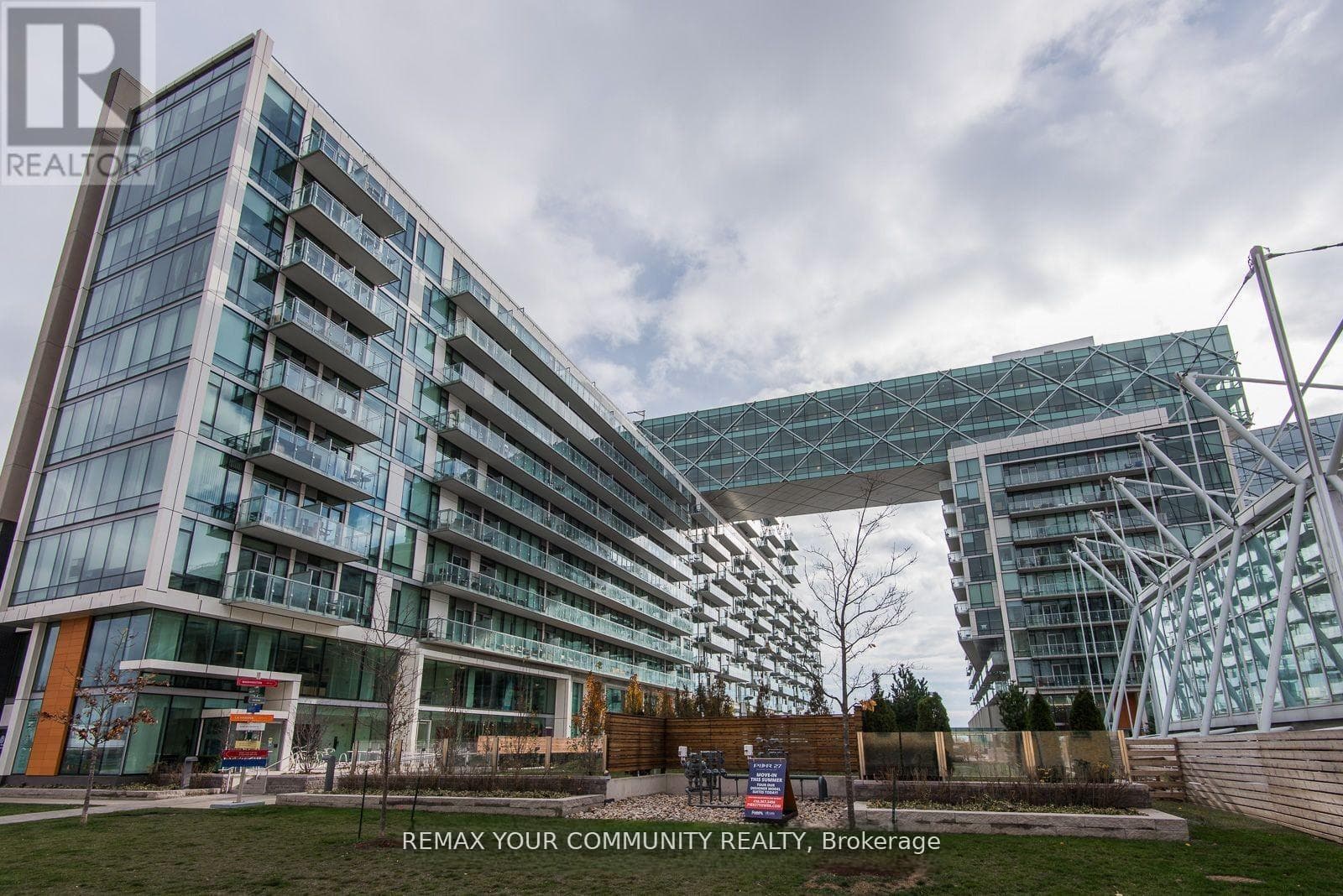 815- 39 Queens Quay