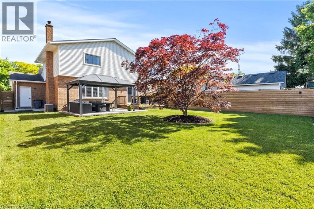 Single Family at 30 ORLANDO Drive, St. Catharines, Ontario - Photo 2 - RE/MAX Garden City Realty