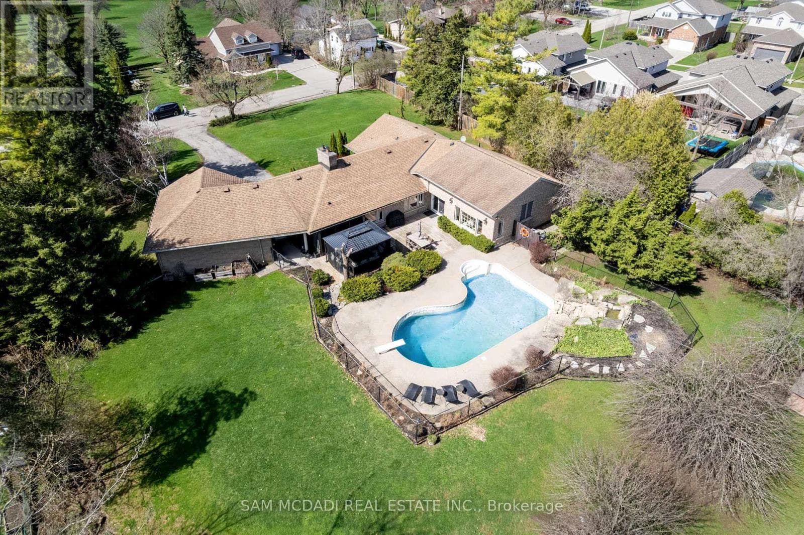 477 Fairview Street