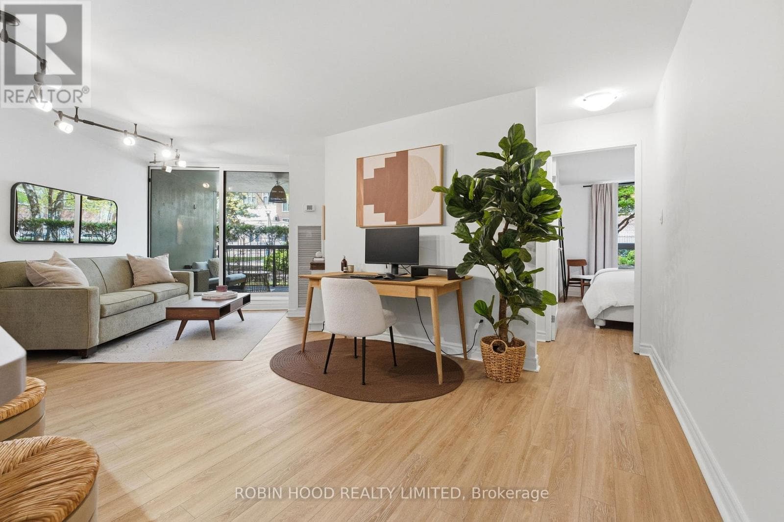 123- 77 Maitland Place