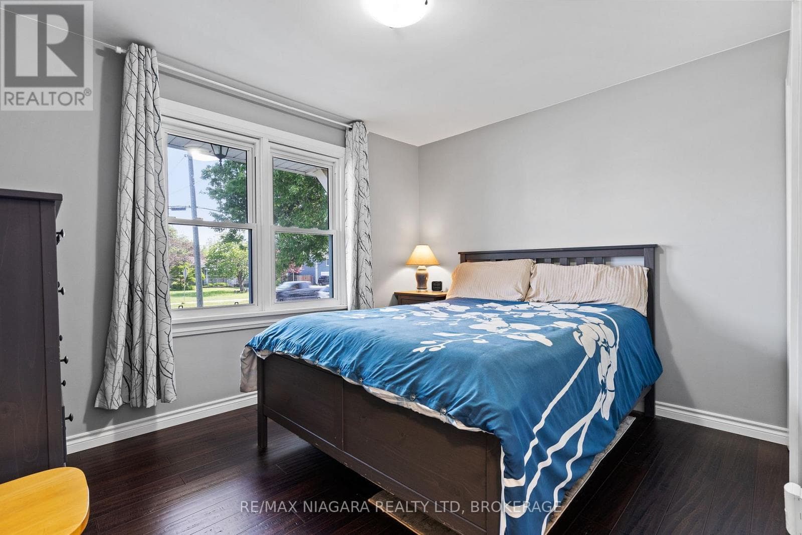 Single Family at 809 Broadway Avenue, Welland (Broadway), Ontario - Photo 7 - RE/MAX Garden City Realty