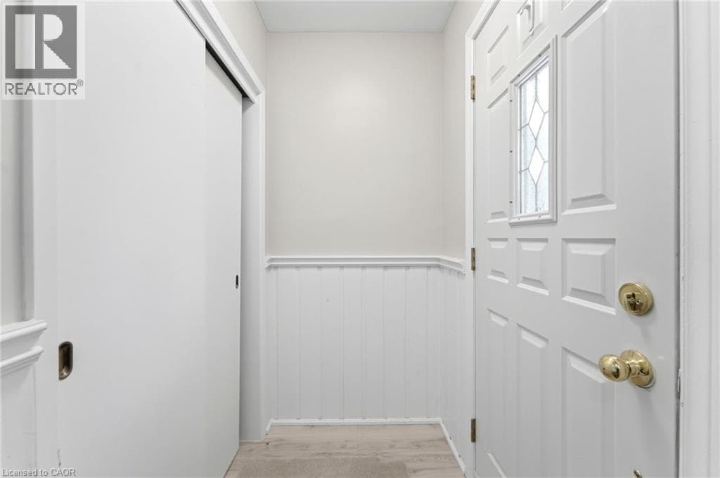 Single Family at 6447 BURDETTE Drive, Niagara Falls, Ontario - Photo 2 - RE/MAX Garden City Realty