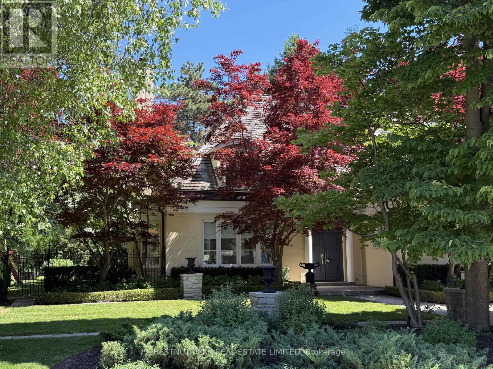 Single Family at 1 Glen Edyth Place, Toronto (Casa Loma), Ontario - Photo 2 - RE/MAX Garden City Realty