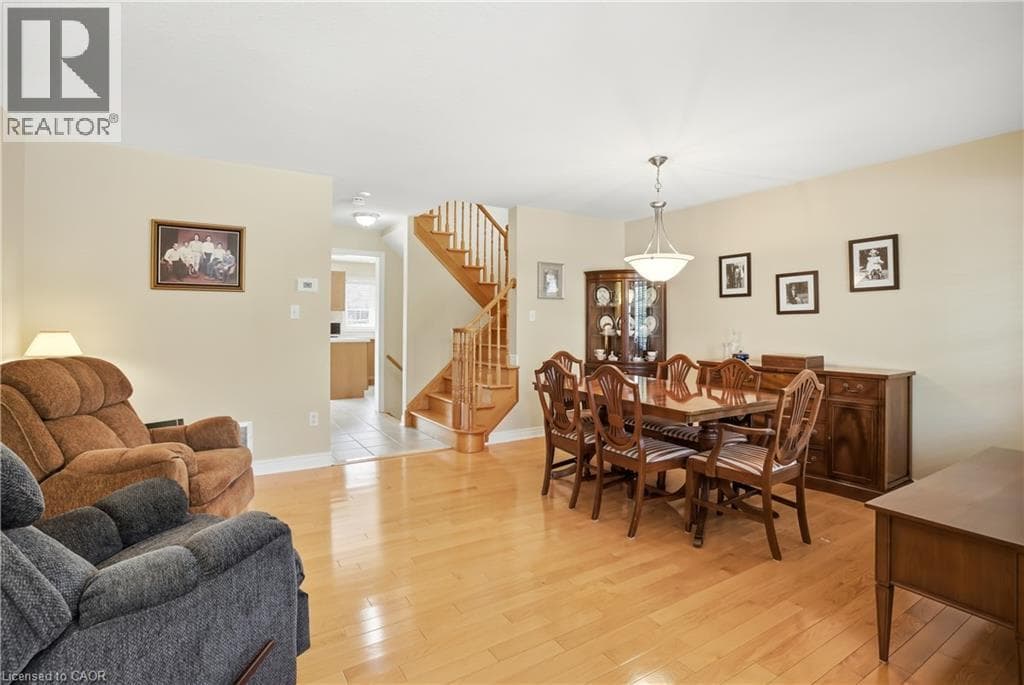 Single Family at 33 STEVENS Drive, Niagara-on-the-Lake, Ontario - Photo 9 - RE/MAX Garden City Realty