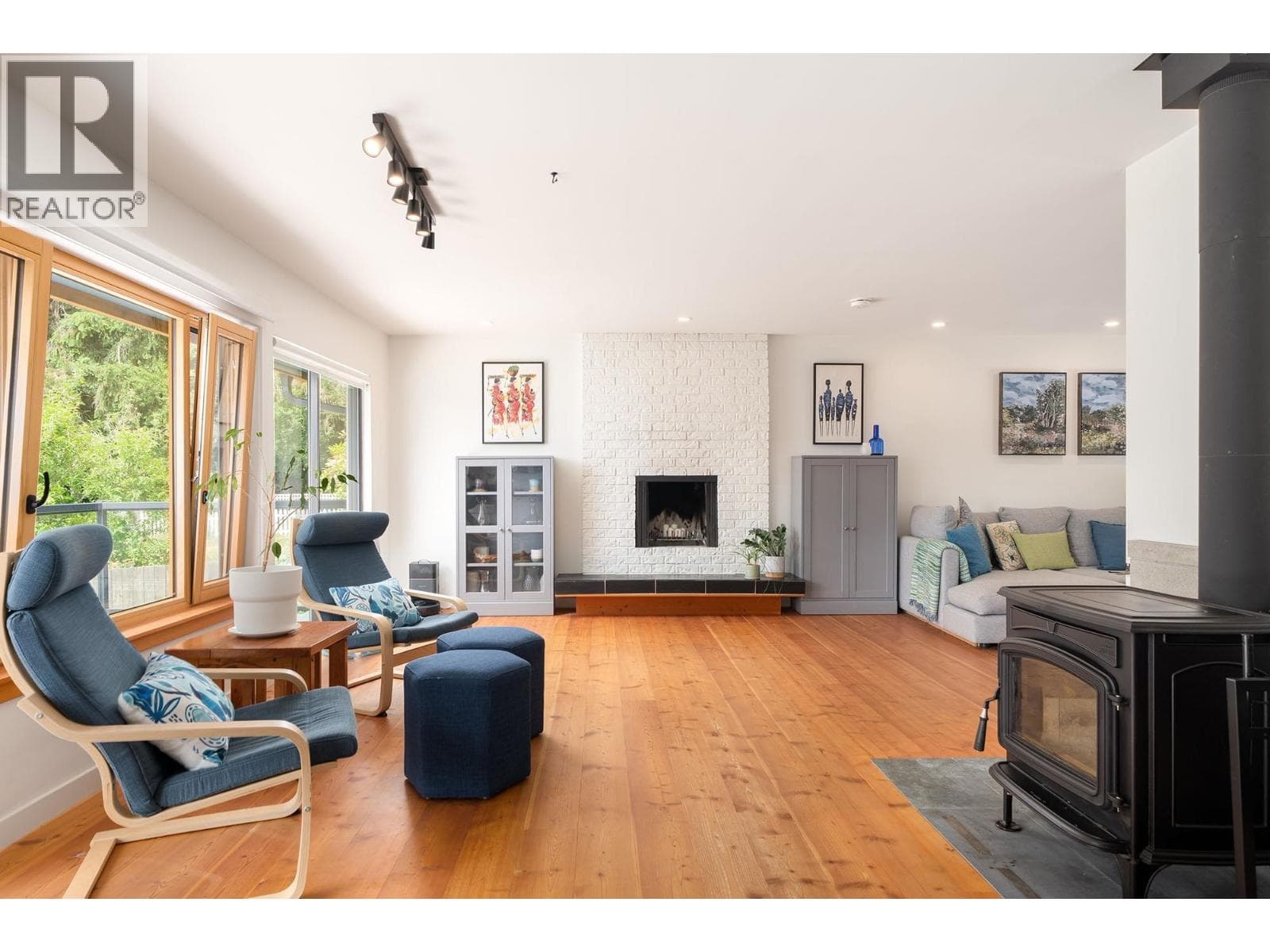Single Family at 1569 WHITESAILS Drive, Bowen Island, British Columbia - Photo 3 - RE/MAX Garden City Realty