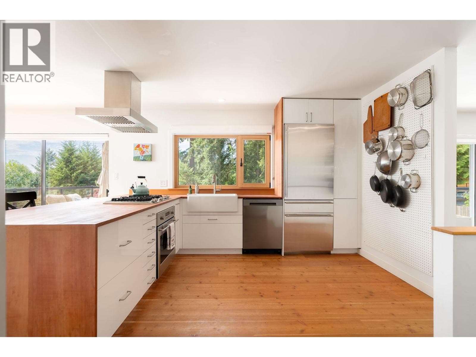 Single Family at 1569 WHITESAILS Drive, Bowen Island, British Columbia - Photo 5 - RE/MAX Garden City Realty