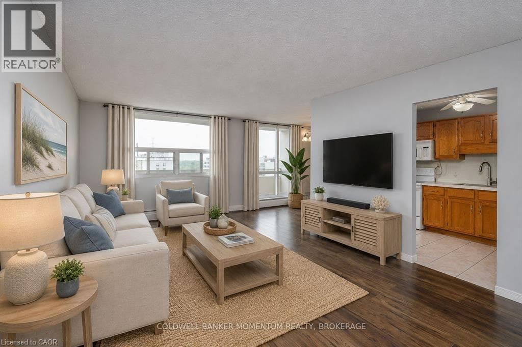 Single Family at 1002- 365 GENEVA Street, St. Catharines, Ontario - Photo 4 - RE/MAX Garden City Realty