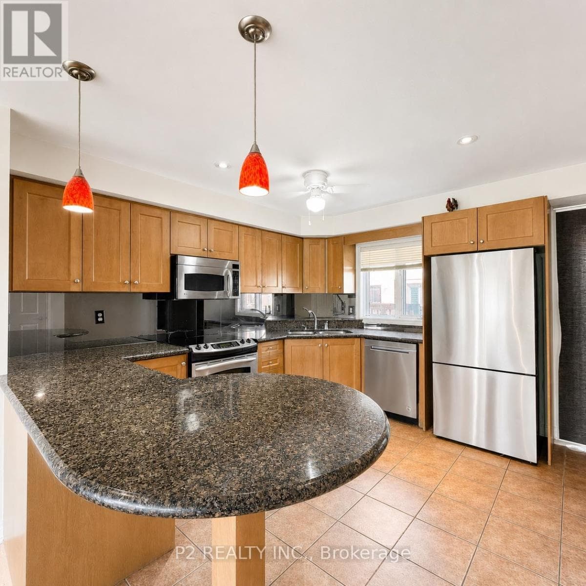 Single Family at 7- 3062 Lake Shore Boulevard, Toronto (New Toronto), Ontario - Photo 7 - RE/MAX Garden City Realty