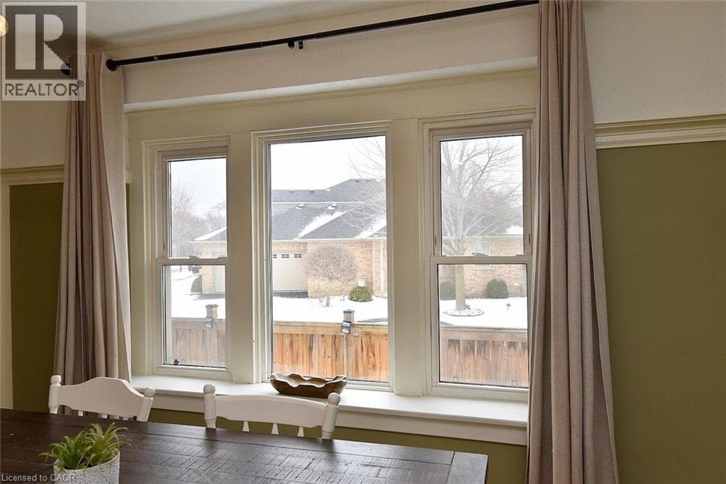 Single Family at 24 FITZGERALD Street, St. Catharines, Ontario - Photo 10 - RE/MAX Garden City Realty