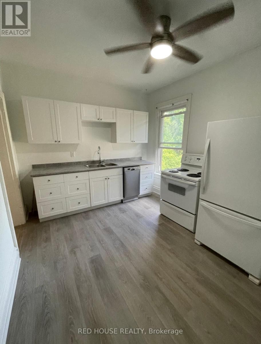 Multi-family at B- 323 Woolwich Street, Guelph (Exhibition Park), Ontario - Photo 2 - RE/MAX Garden City Realty